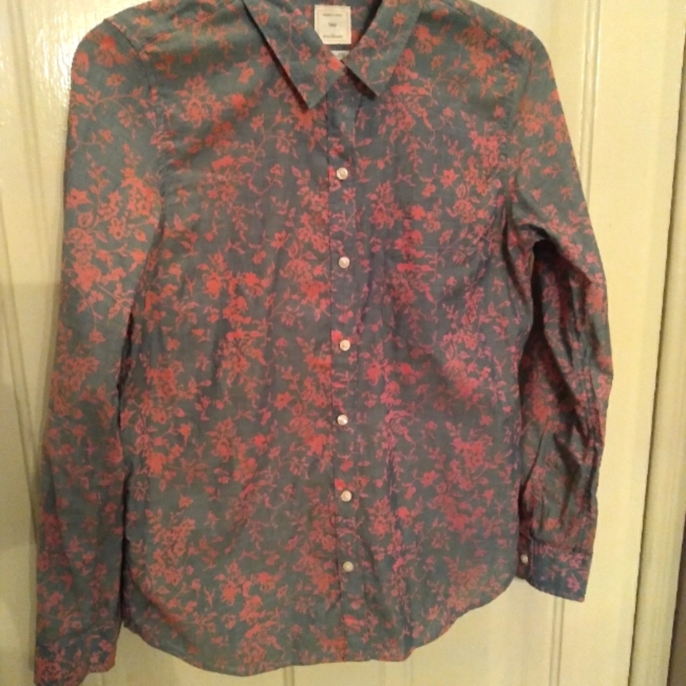 Gap floral button down shirt